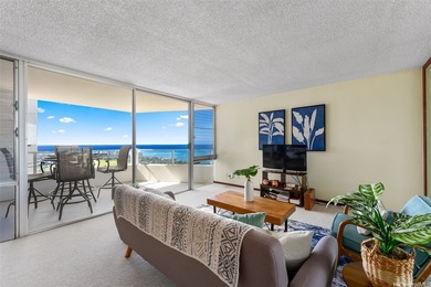 Beach Condo For Sale in Honolulu, Hawaii