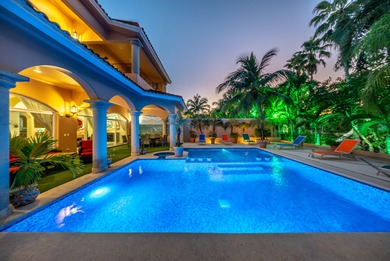 Beach Home For Sale in Puerto Aventuras, 