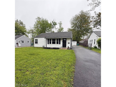 Beach Home Sale Pending in Mentor, Ohio