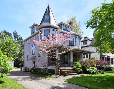 Beach Home Sale Pending in Lakewood, Ohio