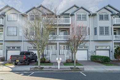 Beach Townhome/Townhouse For Sale in Margate, New Jersey