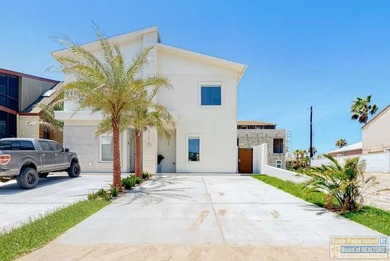 Beach Townhome/Townhouse For Sale in South Padre Island, Texas