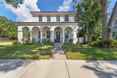 Beach Townhome/Townhouse Sale Pending in St. Petersburg, Florida