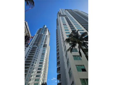 Beach Condo For Sale in Miami, Florida