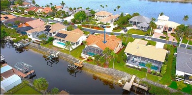 Beach Home For Sale in Fort Myers, Florida