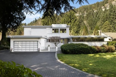 Home For Sale in West Vancouver image photo picture