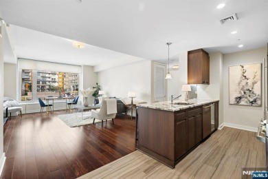 Beach Home For Sale in Weehawken, New Jersey