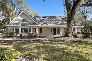 Beach Home For Sale in Hilton Head Island, South Carolina