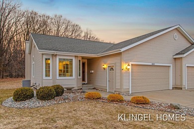 Beach Condo For Sale in Norton Shores, Michigan