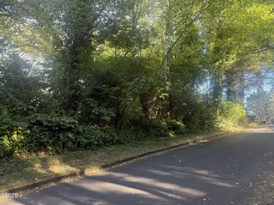 Beach Lot For Sale in Lincoln City, Oregon