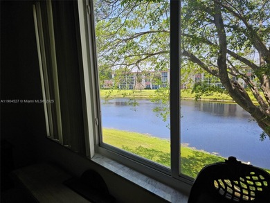 Beach Condo For Sale in Sunrise, Florida