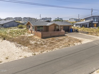 Beach Home For Sale in Waldport, Oregon
