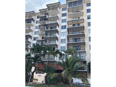 Beach Condo For Sale in Lauderhill, Florida