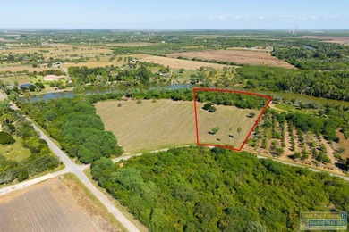 Beach Lot For Sale in Bayview, Texas