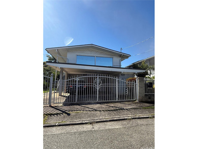 Beach Home Active Under Contract in Honolulu, Hawaii
