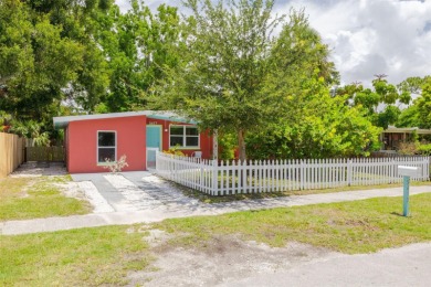 Beach Home Sale Pending in Gulfport, Florida