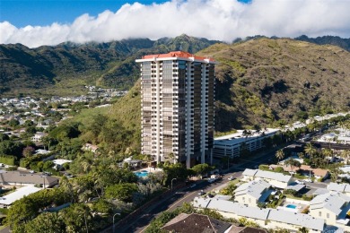 Beach Condo For Sale in Honolulu, Hawaii
