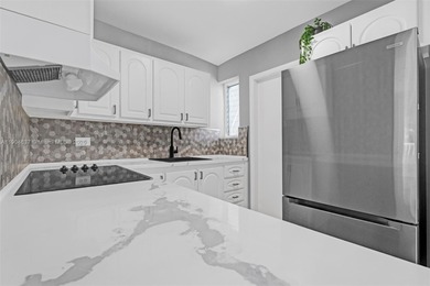 Beach Condo For Sale in Miami Beach, Florida