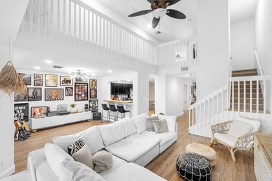 Beach Townhome/Townhouse Active Under Contract in Boca Raton, Florida