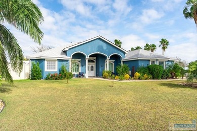 Beach Home For Sale in Laguna Vista, Texas