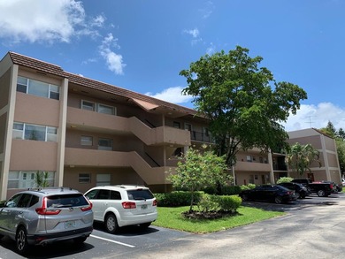 Beach Condo For Sale in Tamarac, Florida