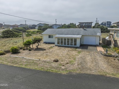 Beach Home For Sale in Waldport, Oregon