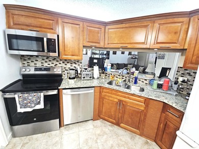 Beach Condo For Sale in Boynton Beach, Florida