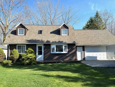 Beach Home For Sale in Bay City, Michigan