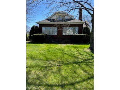 Beach Home Sale Pending in Lorain, Ohio