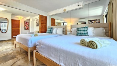 Beach Condo For Sale in Honolulu, Hawaii