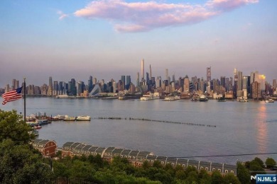 Beach Home For Sale in Weehawken, New Jersey