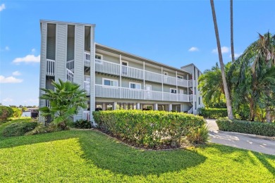 Beach Condo For Sale in Indian Rocks Beach, Florida