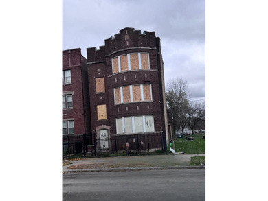 Beach Home For Sale in Chicago, Illinois