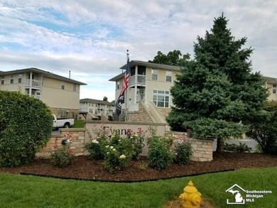 Beach Condo Sale Pending in Luna Pier, Michigan
