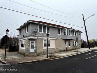 Beach Home For Sale in Atlantic City, New Jersey