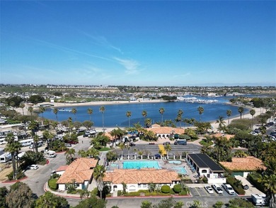 Beach Condo For Sale in Newport Beach, California