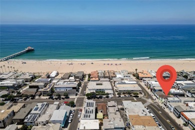 Beach Townhome/Townhouse For Sale in Manhattan Beach, California