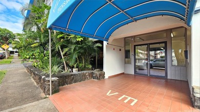 Beach Condo For Sale in Honolulu, Hawaii