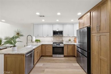 Beach Townhome/Townhouse For Sale in Rancho Santa Margarita, California