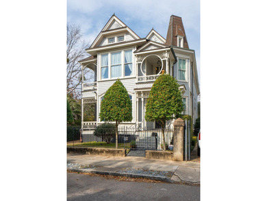 Beach Home For Sale in Charleston, South Carolina