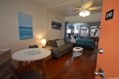 Beach Condo For Sale in Honolulu, Hawaii