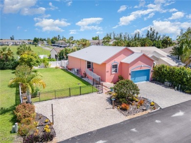 Beach Home For Sale in Fort Myers, Florida