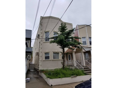 Beach Home For Sale in College Point, New York