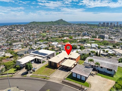 Beach Home Sale Pending in Honolulu, Hawaii