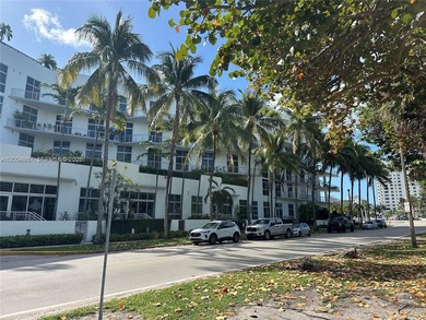 Beach Condo For Sale in Miami Beach, Florida