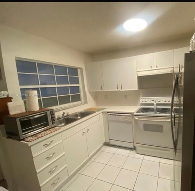 Beach Condo For Sale in Miami, Florida