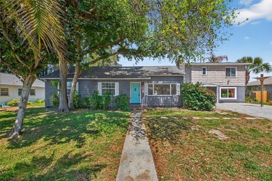 Beach Townhome/Townhouse For Sale in St. Petersburg, Florida
