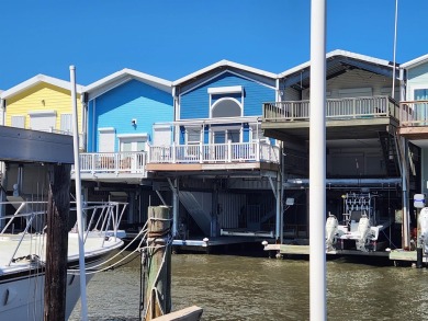 Beach Home For Sale in Grand Isle, Louisiana