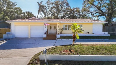 Beach Home For Sale in Clearwater, Florida