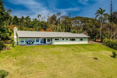 Beach Home For Sale in Hana, Hawaii